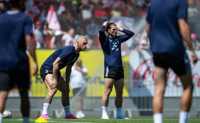 Kurz vor dem Start der Fußball-WM rechnen Österreichs Bundesliga-Trainer dem ÖFB-Team gute Chancen aus. Foto: (v.l.): Marko Arnautović und Marcel Sabitzer beim Training vor dem Länderspiel gegen Tunesien. | Foto: APA-Images / APA / GEORG HOCHMUTH