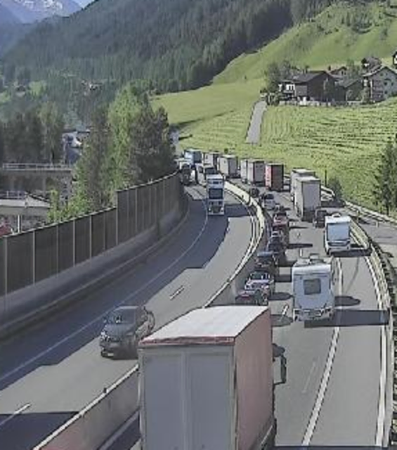 Die ASFINAG rechnet rund um die Sperre der A13 am Samstag mit massiven Verkehrsbehinderungen. Auch auf den Ausweichrouten werden lange Staus erwarte | Foto: Screenshot/ASFINAG