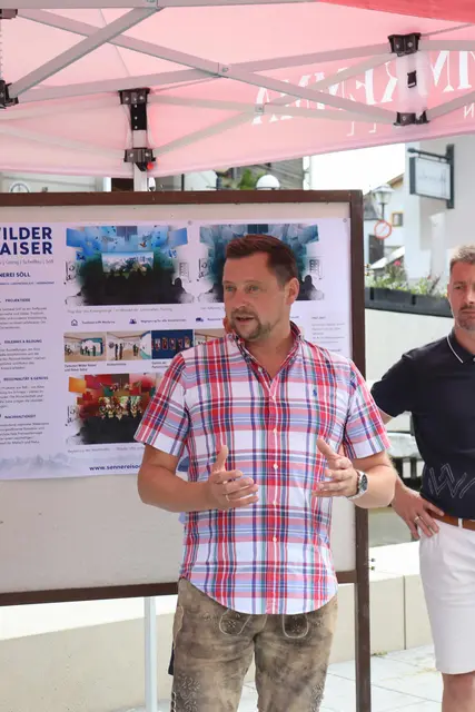 Für Georg Horngacher, Vorstand des TVB Wilder Kaiser, steht die neue Sennerei Söll sinnbildlich für das, was die Region ausmacht: das enge Zusammenspiel von Landwirtschaft, Tourismus und gelebter Heimatverbundenheit. | Foto:  TVB Wilder Kaiser