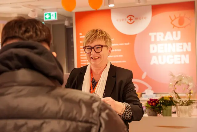 Beratung und Sehtests vor Ort. | Foto: Eyes+More