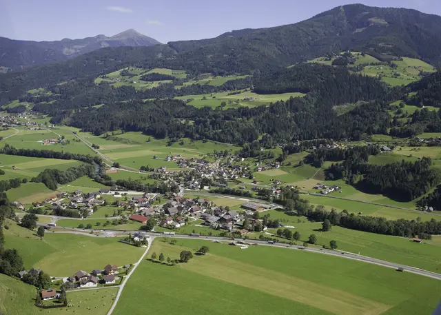 Zwischen Tal und Bergwelt: eine Gemeinde voller Natur, Ruhe und zahlreicher Erlebnismöglichkeiten | Foto: Gemeinde