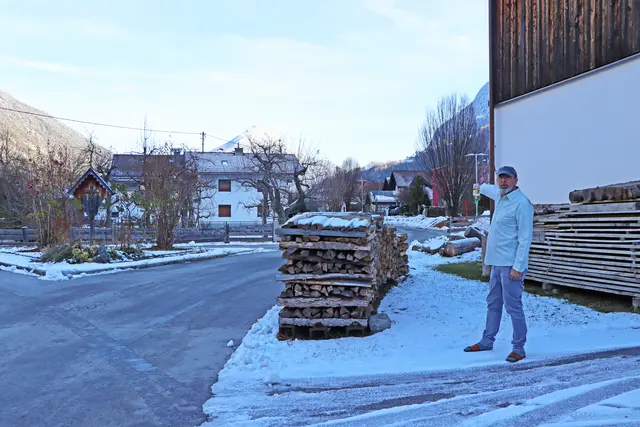 Im vergangenen Dezember wieß Bernhard Tilg auf die Gefahren im Ortsgebiet hin. | Foto: Thomas Seelos
