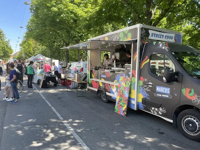 Foodtrucks sorgen für das leibliche Wohl der hungrigen Gäste. | Foto: Patricia Hillinger