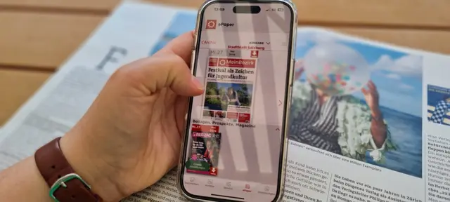 Praktisch, das ePaper aller MeinBezirk Ausgaben finden sich ebenfalls in der MeinBezirk App.  | Foto: Sabrina Moriggl
