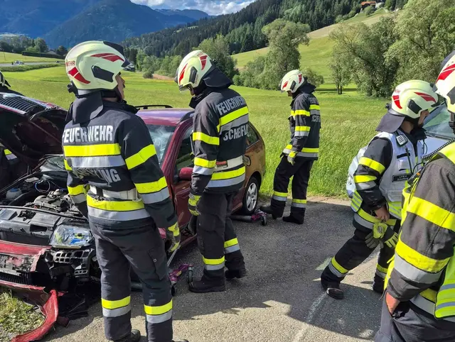 16 Helfer der Feuerwehr waren im Einsatz.