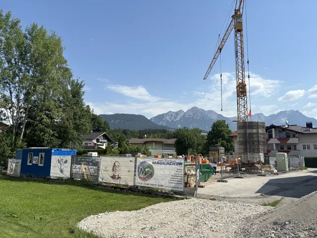 Im Ortszentrum von Söll entsteht in den kommenden Monaten ein neues Ganzjahresangebot für Einheimische und Gäste. | Foto: Martina Obertimpfler 