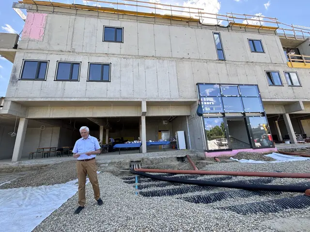 Das Objekt beinhaltet 800 Quadratmeter Gesamtfläche.  | Foto: MeinBezirk/Helmut Riedl