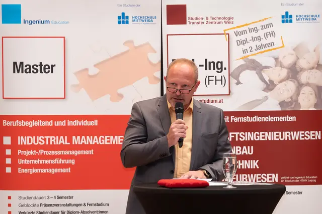 Franz Absenger hielt die Absolventenrede | Foto: Hermann Burgstaller