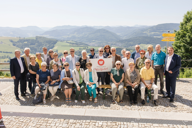 Silberlöwen aus dem Bezirk pilgerten auf den Sonntagberg