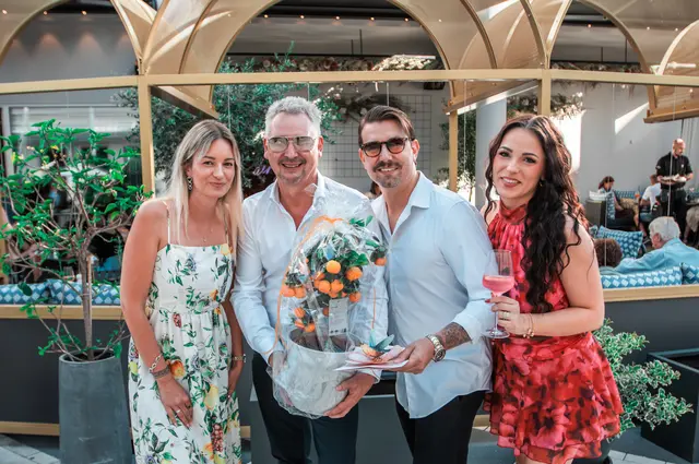 von links: Datapress-Chef Sebastian Tremmel mit Gattin Anja, Le Jardin-Chef Peter Schörgendorfer, Juristin Sani Miljojkovic | Foto: Domitrek