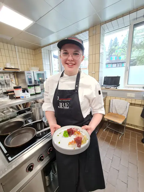Julia Langanger, Schülerin der 3. Meisterklasse Kulinarik

  | Foto: TS Bad Hofgastein