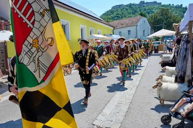 Aufmarsch | Foto: Gästeinformation Hainburg/Donau