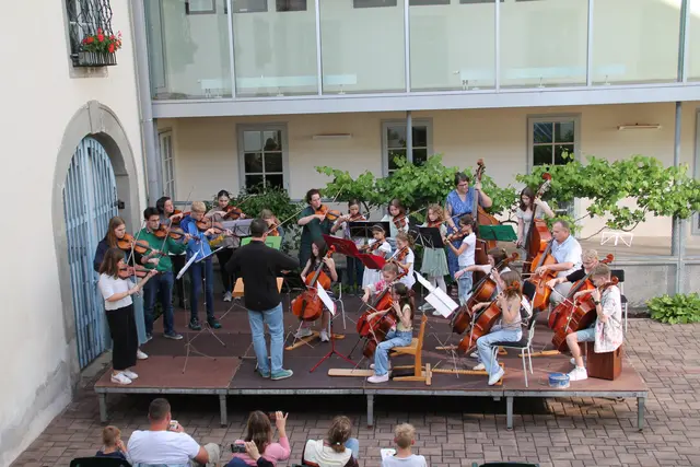 Die Landesmusikschule Kirchdorf lädt ein zum Konzert im Stadtpark. | Foto: LMS Kirchdorf