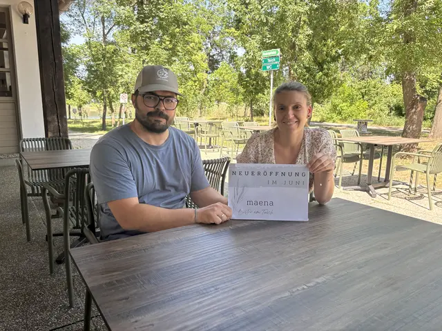 Freuen sich auf die Eröffnung des "maena": Matthias und Lena Klikovits | Foto: Franz Tscheinig/MeinBezirk Burgenland