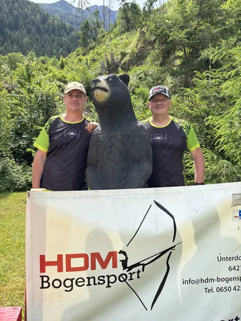 Herbert Bauer (li.) und Hansjörg Meinschad sorgen mit jahrelanger Erfahrung und viel Know How für ein Turnier auf hohem Niveau für die Teilnehmerinnen und Teilnehmer.