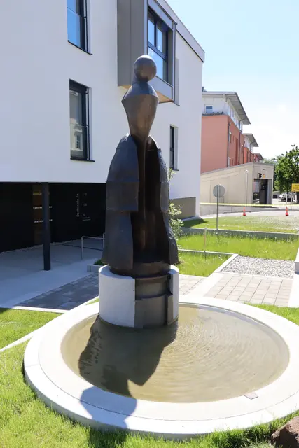 Das Gesundheitszentrum prägt künftig das Ortsbild von Mils. | Foto: Kendlbacher