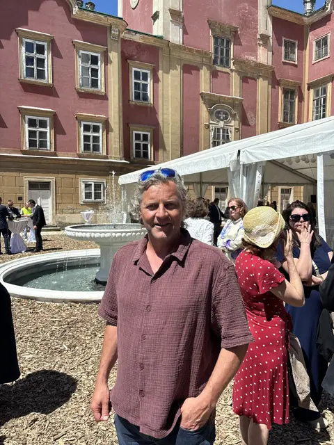 Für den ehemaligen Vizebürgermeister, Roman Brunnthaler (SPÖ), ist Schloss Prugg ein prägender Teil der Stadtgeschichte | Foto: Lukas Leidenfrost