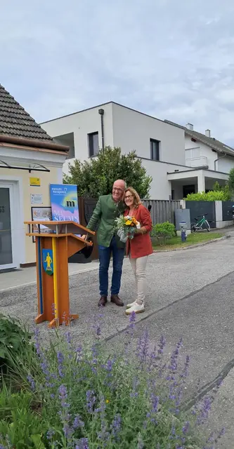 Bürgermeister Erich Rasner und Obfrau des Dorferneuerungsverein Gaby Grundtner | Foto: Binder