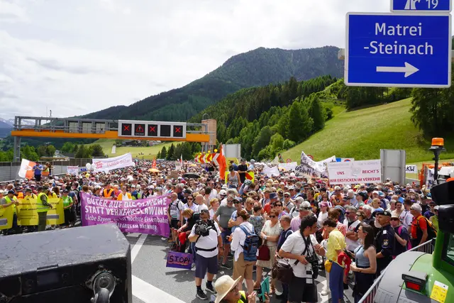 Tausende setzen ein starkes Zeichen für ein lebenswertes Wipptal