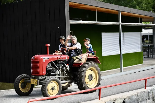 Sattes (Traktor-)Geknatter mit großer Tradition