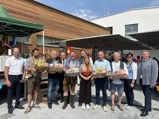Geschenke wurden als Dank überreicht | Foto: MeinBezirk Perg/Köck