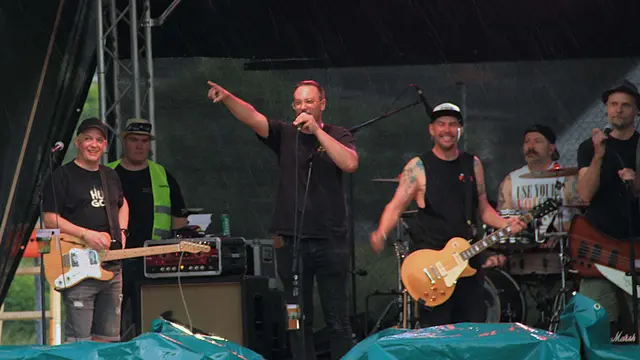 Daniel Radits schlug mit dem 2. Rock'n Riff Konzert in Markt Neuhodis ein erfolgreiches Kapitel auf. | Foto: Peter Seper