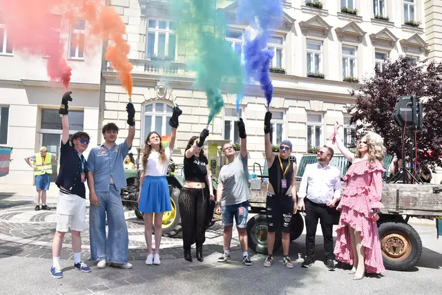 Die bunte Mistelbach Pride Demonstration im Herzen des Weinviertels 