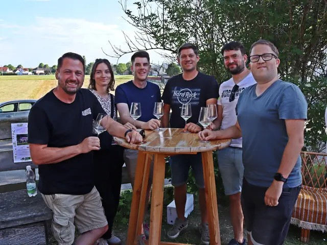 Sonne und Weine beim Kellergassenfest