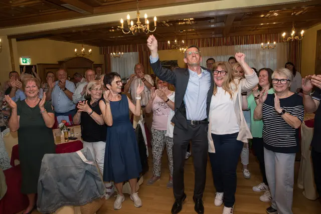 Peter Teix als Partylöwe mit Ex-Bürgermeisterin Klaudia Osztovics. | Foto: Eva R.