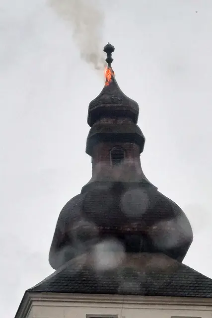 Der Turm stand in Flammen | Foto: BFK WT/R. Leyrer-Schlosser