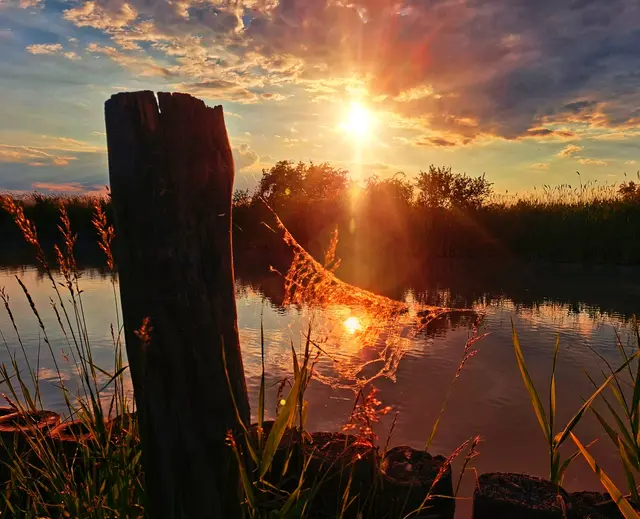 "Abendstimmung am See" ist der Titel dieses stimmungsvollen Schnappschusses von Renata Hummer | Foto: enatahfotografie