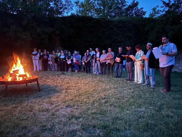 Einen besonderen Höhepunkt bildete das interreligiöse Gebet rund um das Lagerfeuer im Pfarrhof Horn. | Foto: Clemens Hainzl