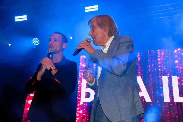  Auch  Schlagerstar " Bata Illic "  präsentierte  beim Schlagerabend in Sinabelkirchen  sein Programm 