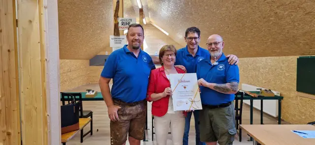 Schützenverein feiert 40 Jahre – Bürgermeisterin gratuliert persönlich