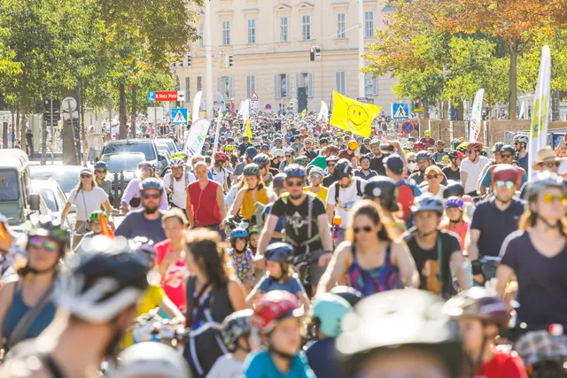 1.100 Radfahrer bei 