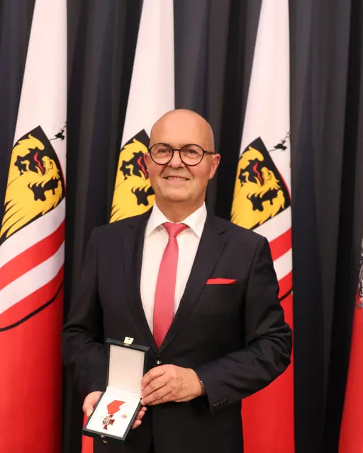 Ewald Baumann wurde mit einer Auszeichnung des Landes Oberösterreich gewürdigt. | Foto: PRO-GE OÖ