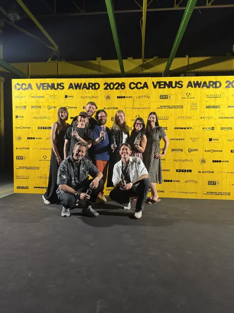 Vl. hinten: Kathrin Wahlmüller, Aaron Hoffmann, Mike Hinterberger, Martin Stöbich, Marie-Louise Schnurpfeil, Franziska Leinsmer, Tanja Kiteko. Vl. vorne: Siniša Vidović, Christian Steiniger. | Foto: Linz Tourismus