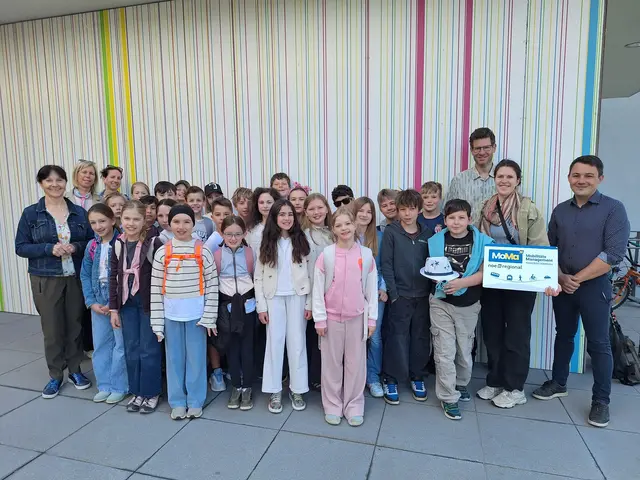 Achauer Volksschüler übten den Schulweg mit den Öffis