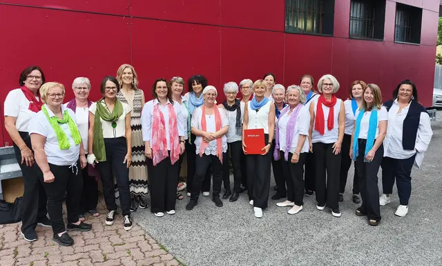 Zu ihrem Konzert lädt der Chor "SINGA.pur" ein. | Foto: SINGA.pur