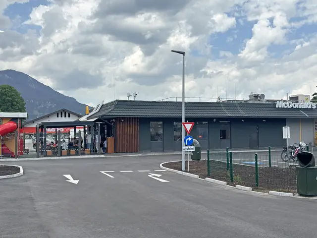 Eine neue Verkehrsführung mit zusätzlicher Einfahrt über die Thermenstraße sorgt für mehr Komfort und Sicherheit. | Foto: Christine Posch