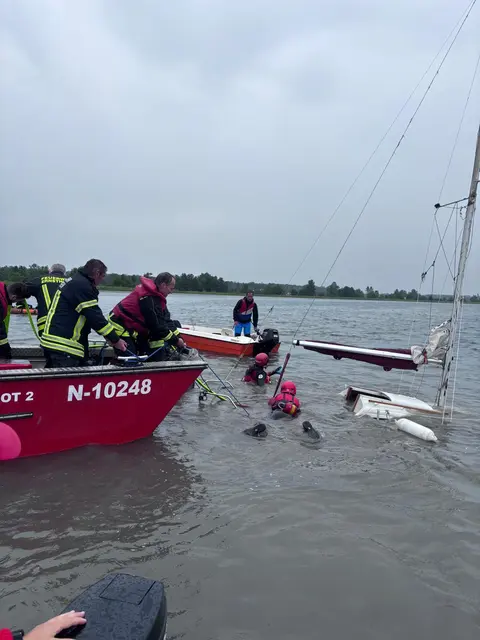 Wasserrettung in Ernsthofen | Foto: Florian Zielbauer, Daniel Schwödiauer
