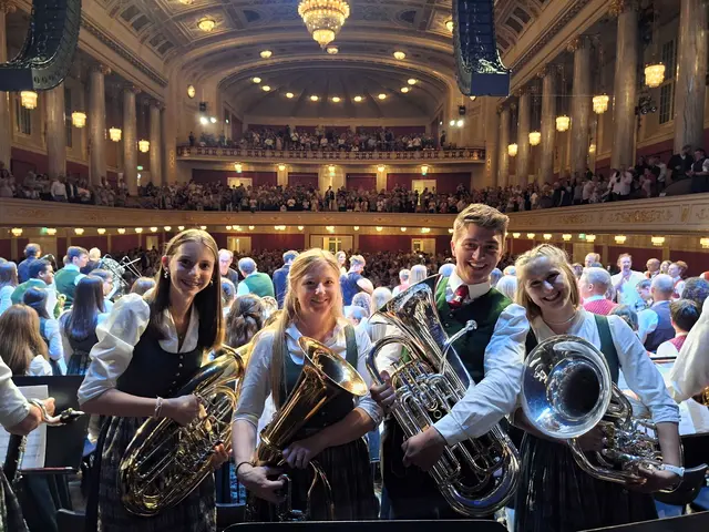 Das Tenorhorn-Register der FM Langwies – im Hintergrund der große Saal des Wiener Konzerthauses.  | Foto: FM Langwies