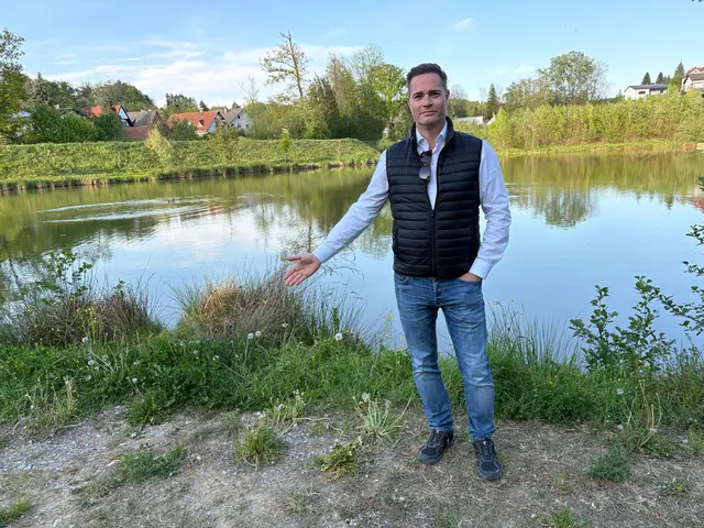 An dieser Stelle am Aita-Teich würde sich VP-Kandidat Georg Schröck-Weikhard eine Sitzgelegenheit wünschen. | Foto: ÖVP Graz-St. Peter