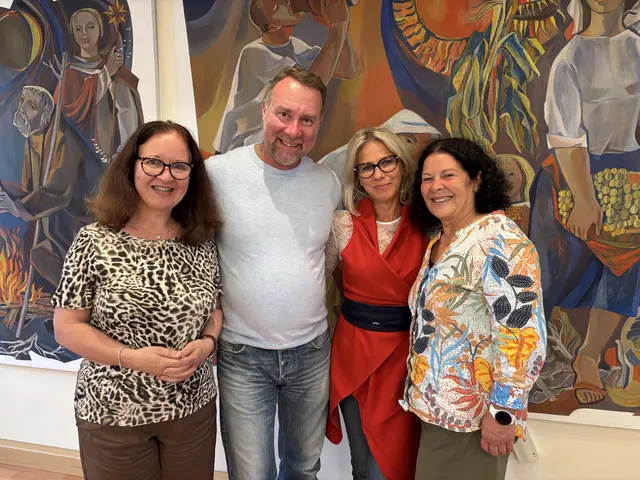 Volle Frauenpower für Pressbaum: Vizebürgermeisterin Ingrid Burtscher und Bürgermeister Josef Rothensteiner mit der neugewählten Vizebürgermeisterin Katharina Krenn und Stadträtin Ingeborg Holzer. | Foto: Lauren Fahrenberger / MeinBezirk