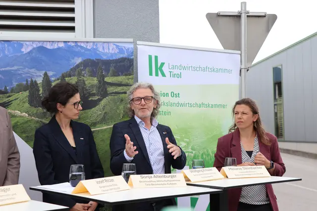 Ziel des Projektes ist ist es, eine bessere Abstimmung von Stromerzeugung und Stromverbrauch in der Region.Im Bild: Wolfgang Kreutzer (technischer Projektleiter)  | Foto: Martina Obertimpfler 