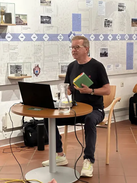 Ex-Minister Anschober präsentierte sein neues Mut-Buch