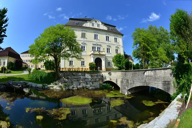Der malerische Standort in Mistelbach wird nach 140 Jahren aufgelassen. | Foto: Fachschule Mistelbach