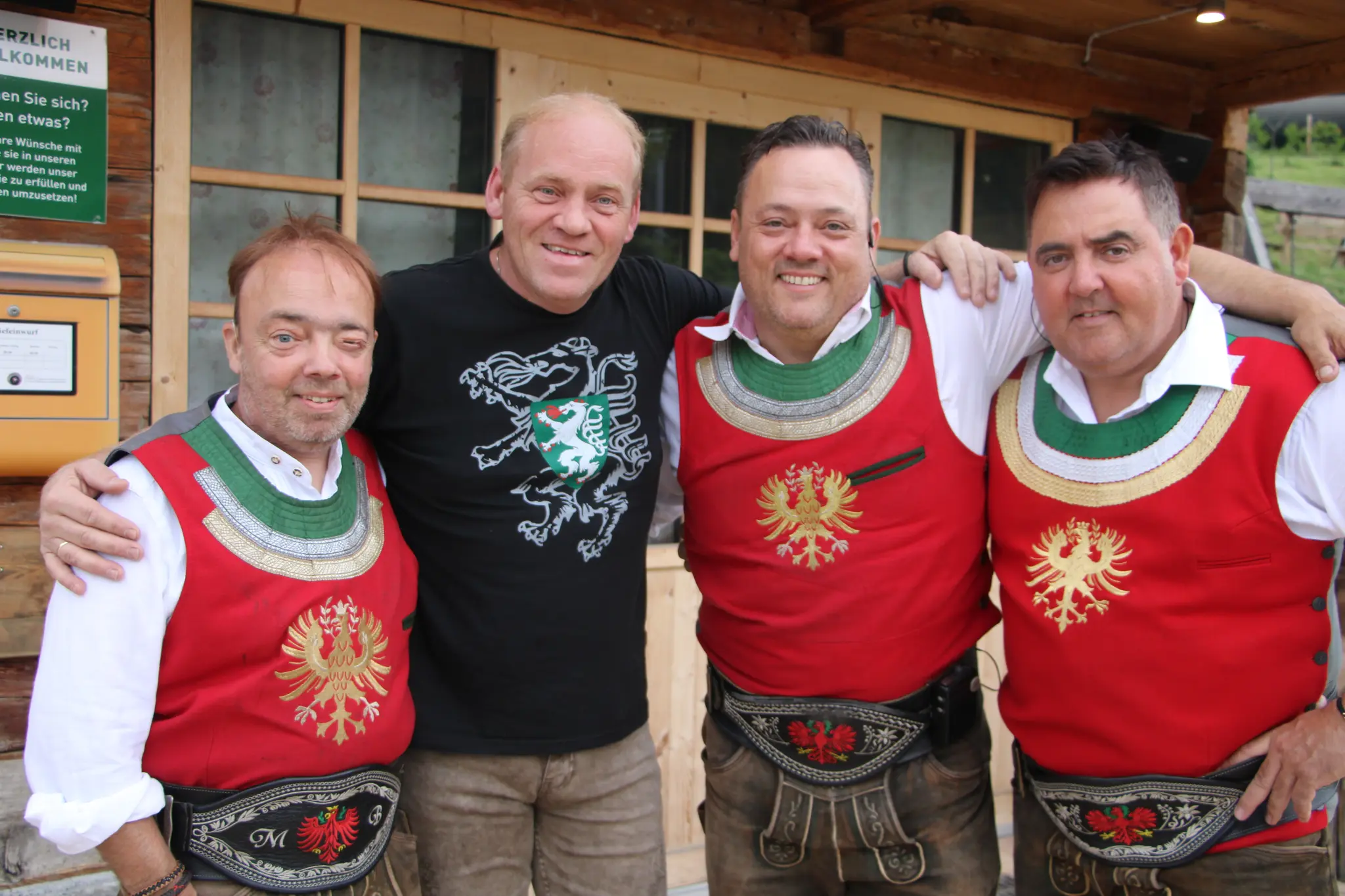 Authentic folk music: Zillertal evening at the Edlseer Alm Birkfeld - | ...