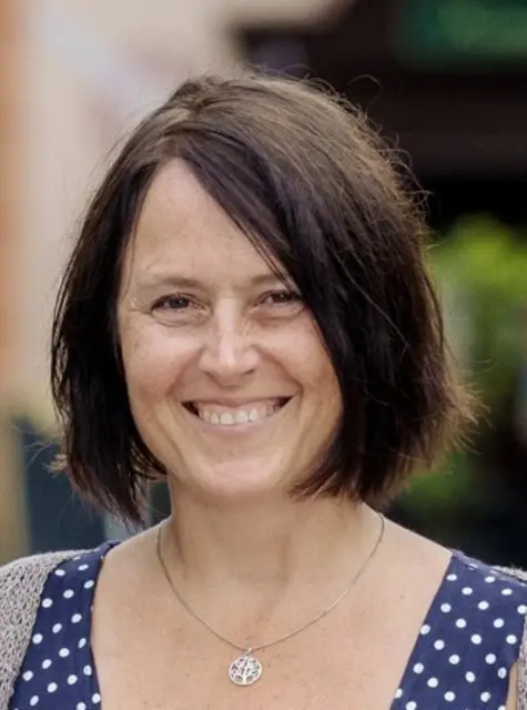 Gina Wörgötter von den Grünen sieht die neue Planung deutlich besser durchdacht als das erste Projekt. Jedoch bleiben einige Fragen offen. | Foto: Lichtpunkt Fotografie