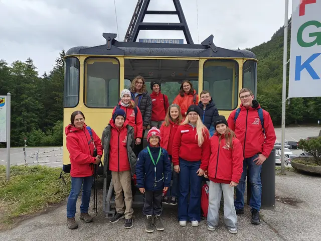 Dachstein, Talentshow und Teamgeist: Jugendrotkreuz Eferding erlebt besonderes Bezirksjugendlager in Obertraun.
 | Foto:  RK Eferding